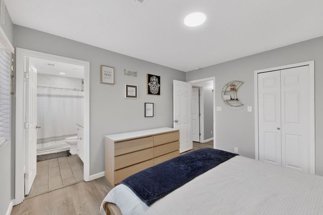 533 Cimarron Meadows Drive NE, Rio Rancho, NM 87144