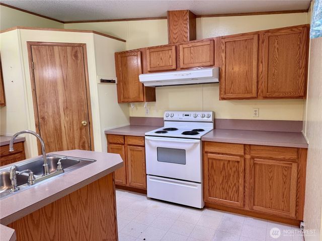 57 Heritage Boulevard, Longview, WA 98632