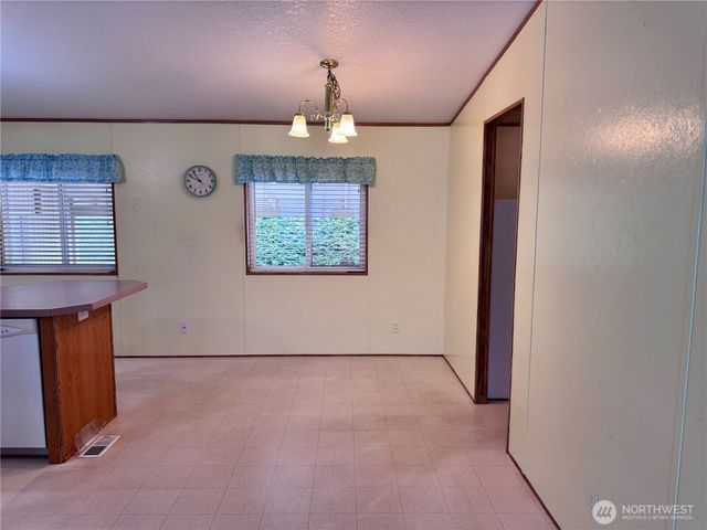 57 Heritage Boulevard, Longview, WA 98632