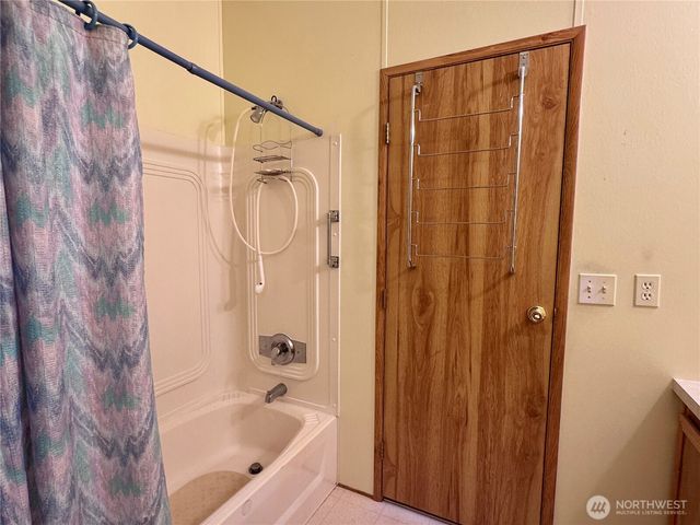 57 Heritage Boulevard, Longview, WA 98632