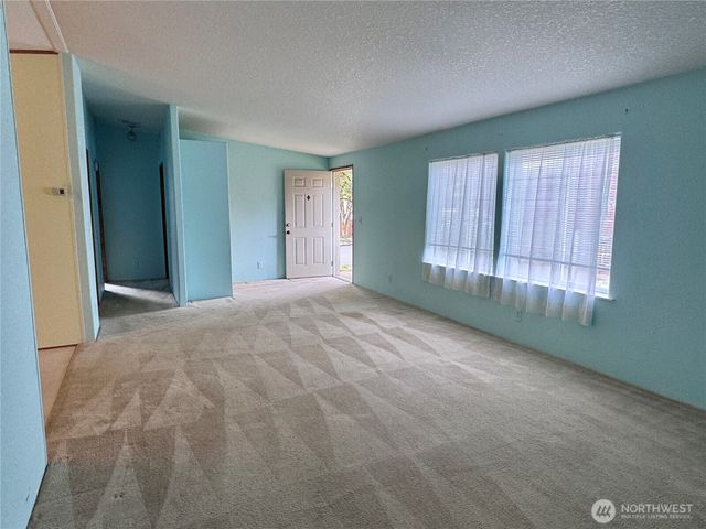 57 Heritage Boulevard, Longview, WA 98632