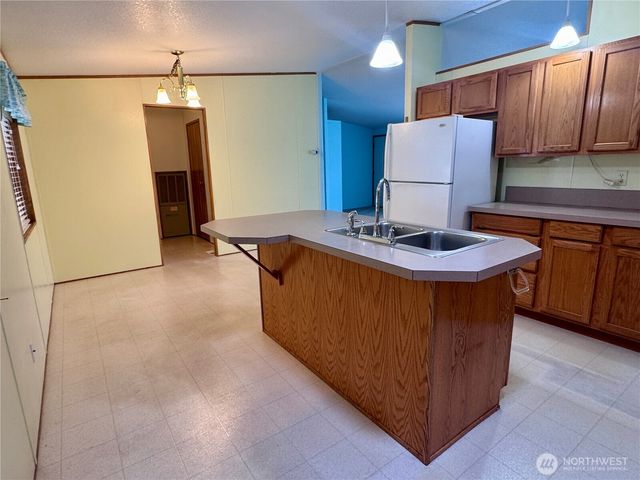 57 Heritage Boulevard, Longview, WA 98632