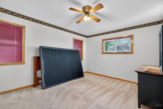 1617 Berwick Lane, Middletown, OH 45042