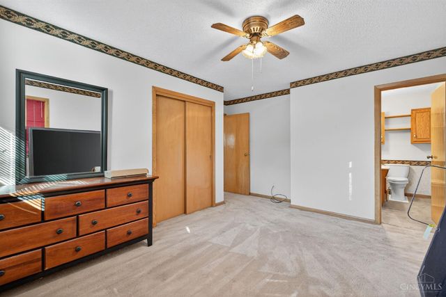 1617 Berwick Lane, Middletown, OH 45042