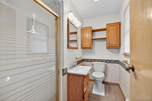 1617 Berwick Lane, Middletown, OH 45042