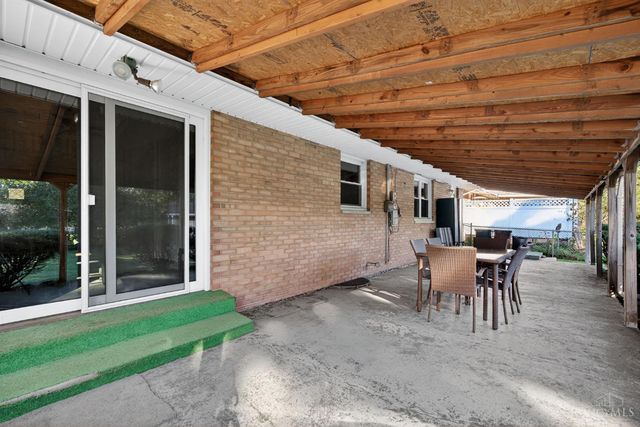 1617 Berwick Lane, Middletown, OH 45042