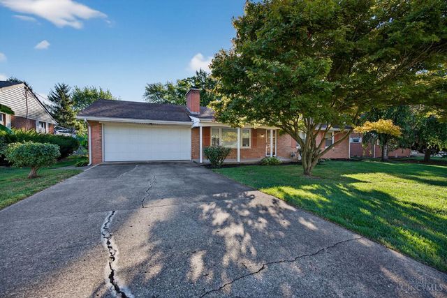 1617 Berwick Lane, Middletown, OH 45042