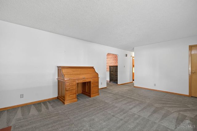 1617 Berwick Lane, Middletown, OH 45042