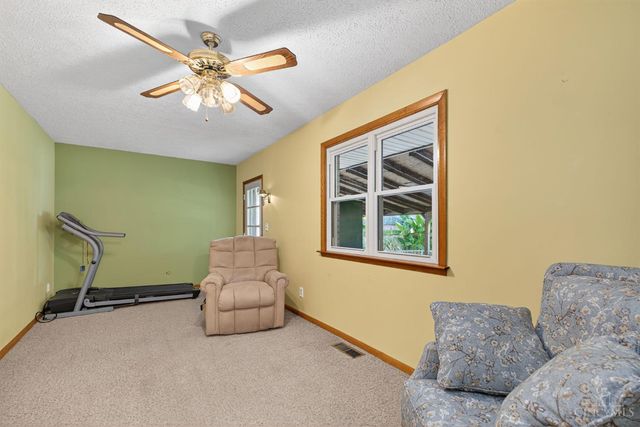 1617 Berwick Lane, Middletown, OH 45042