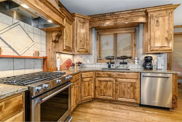 22119 171st Street, Basehor, KS 66007