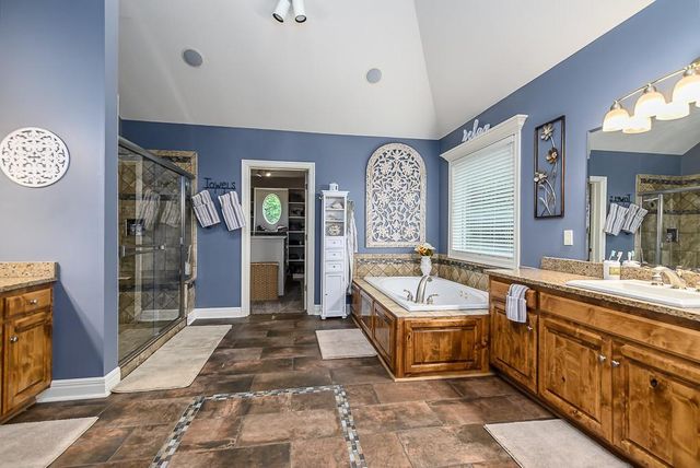 22119 171st Street, Basehor, KS 66007