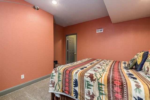 22119 171st Street, Basehor, KS 66007