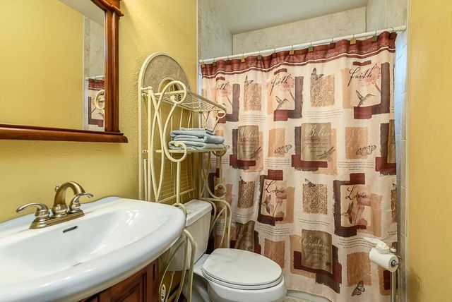 22119 171st Street, Basehor, KS 66007