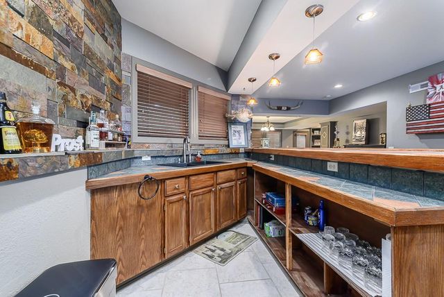 22119 171st Street, Basehor, KS 66007