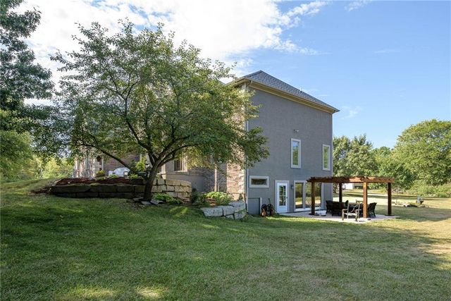 22119 171st Street, Basehor, KS 66007