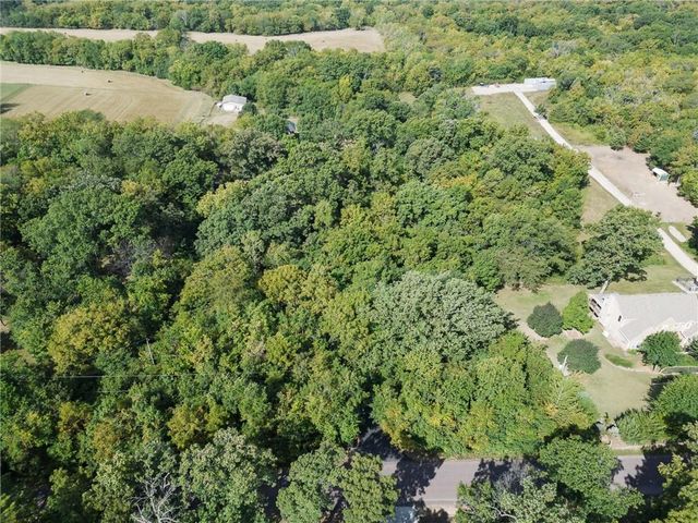 22119 171st Street, Basehor, KS 66007