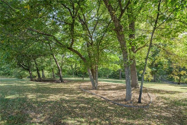 22119 171st Street, Basehor, KS 66007