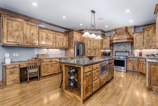 22119 171st Street, Basehor, KS 66007