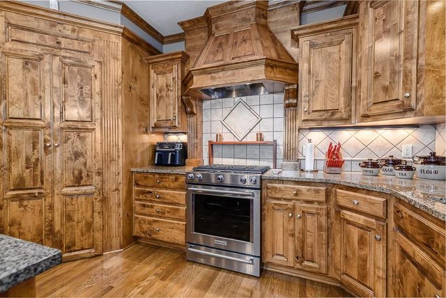 22119 171st Street, Basehor, KS 66007