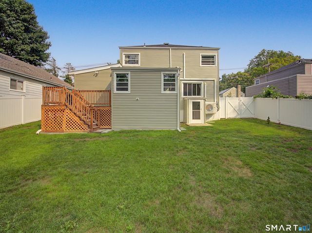 80 Lakeview Terrace, New Haven, CT 06511