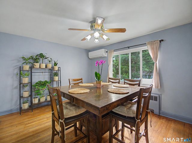 80 Lakeview Terrace, New Haven, CT 06511