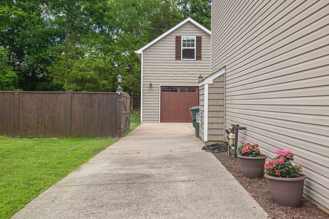 2235 Monthemer Cv, Mount Juliet, TN 37122