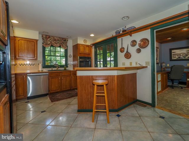 2644 QUEEN ANNE CIR, Annapolis, MD 21403