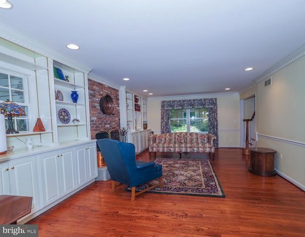 2644 QUEEN ANNE CIR, Annapolis, MD 21403