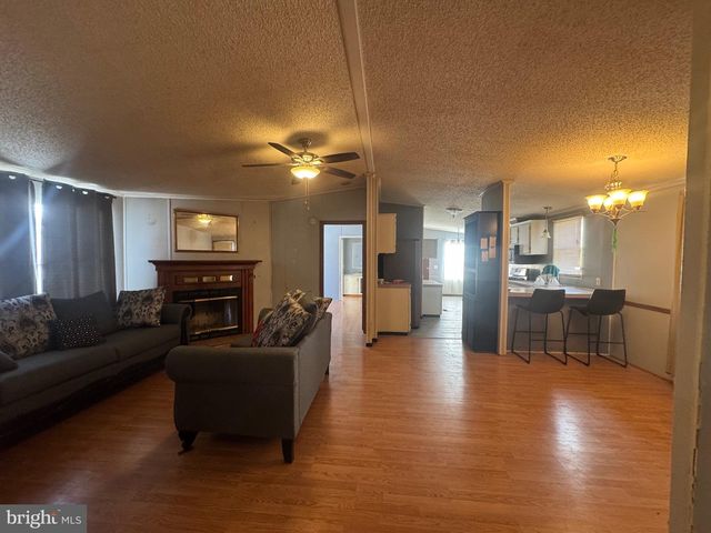 55 PATUXENT MOBILE ESTATES, Lothian, MD 20711