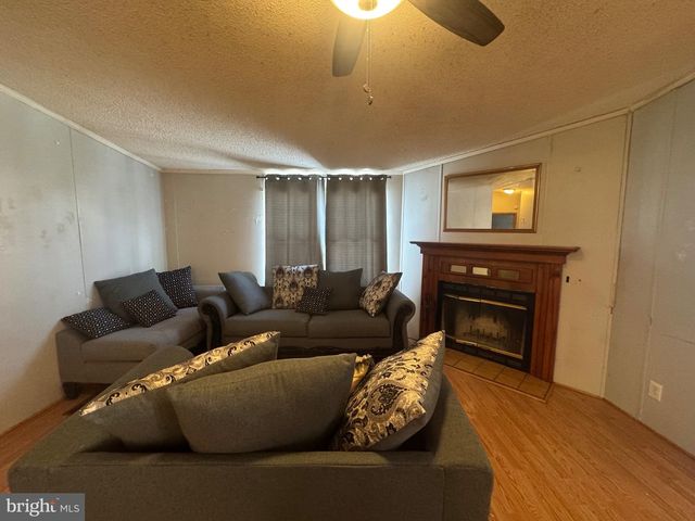 55 PATUXENT MOBILE ESTATES, Lothian, MD 20711