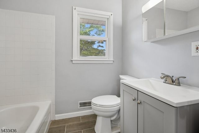 34 Liberty St, Freehold Boro, NJ 07728