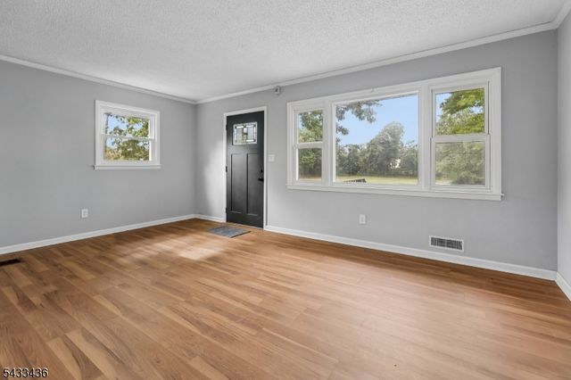 34 Liberty St, Freehold Boro, NJ 07728