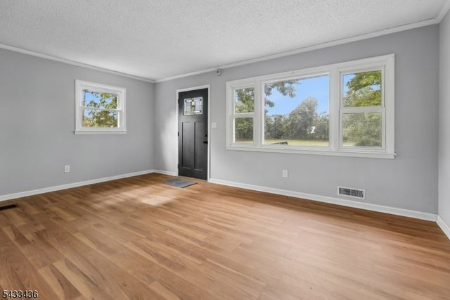 34 Liberty St, Freehold Boro, NJ 07728