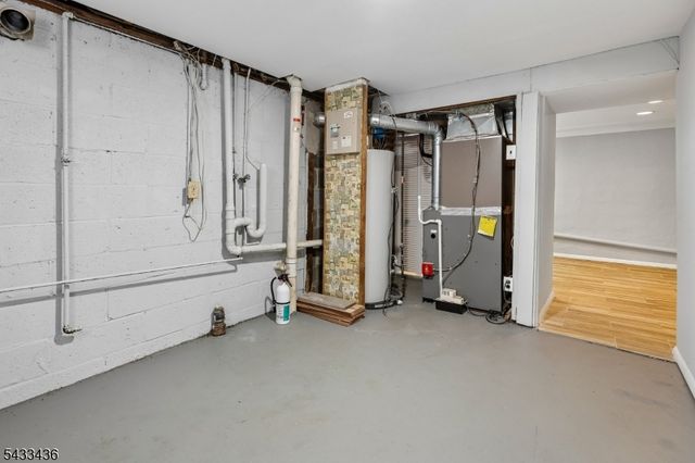 34 Liberty St, Freehold Boro, NJ 07728