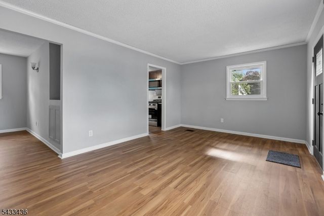 34 Liberty St, Freehold Boro, NJ 07728