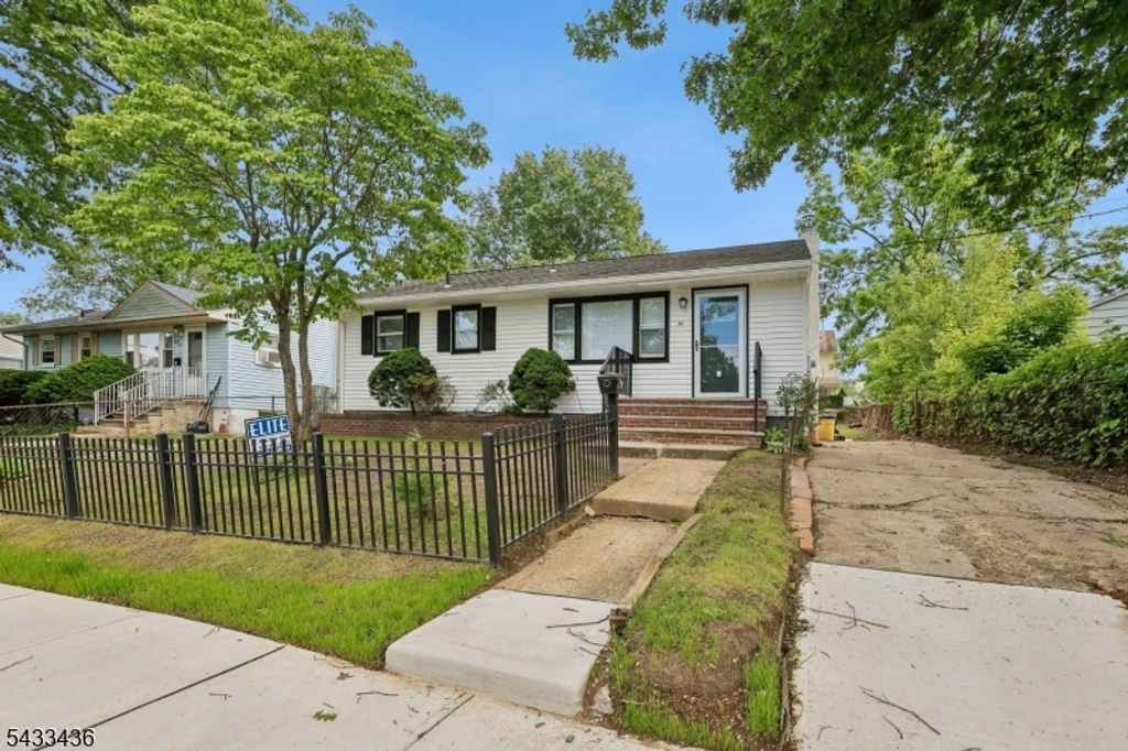 34 Liberty St, Freehold Boro, NJ 07728