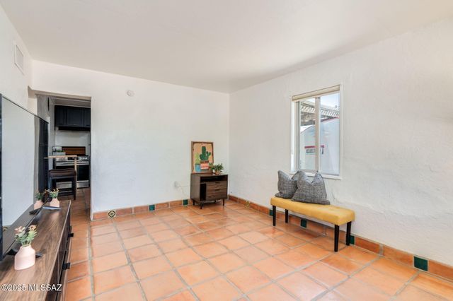 238 E Rodeo Drive, Tucson, AZ 85714