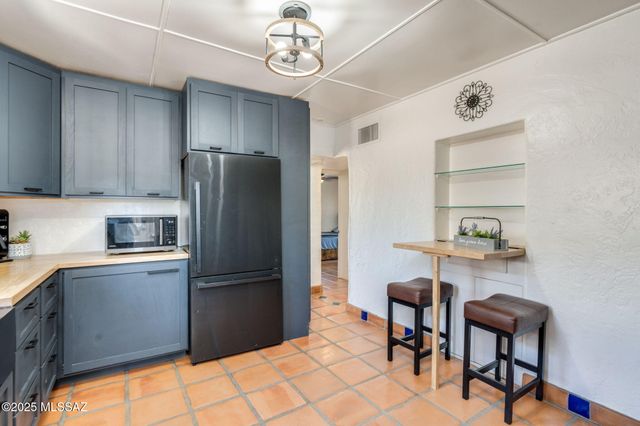 238 E Rodeo Drive, Tucson, AZ 85714