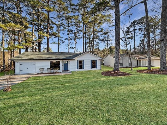 8198 Winewood Court, Riverdale, GA 30274