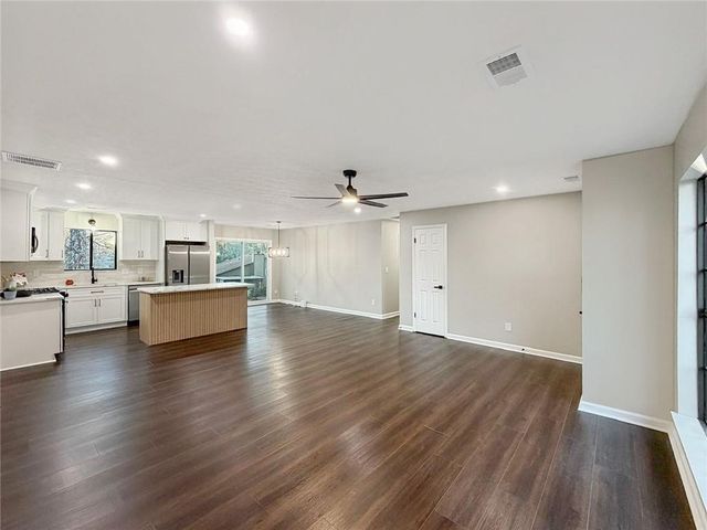 8198 Winewood Court, Riverdale, GA 30274