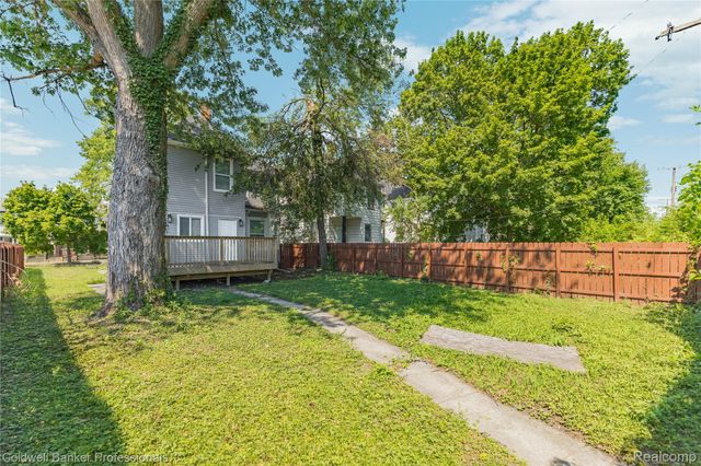 3736 Iroquois Street, Detroit, MI 48214