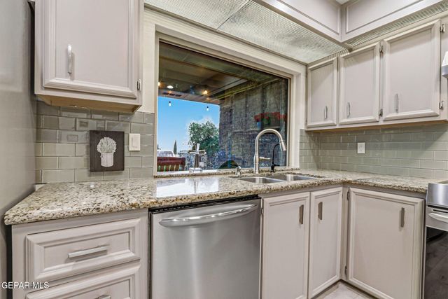 3245 STONE EDGE Drive, El Paso, TX 79904