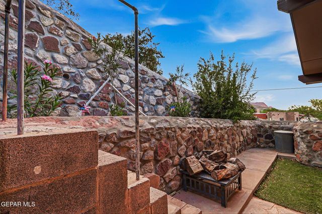3245 STONE EDGE Drive, El Paso, TX 79904