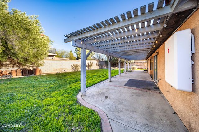 42734 56th Street West, Lancaster, CA 93536