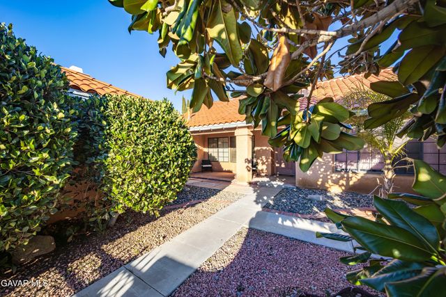 42734 56th Street West, Lancaster, CA 93536