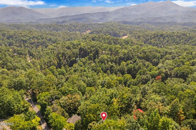 1016 Vista Drive, Gatlinburg, TN 37738