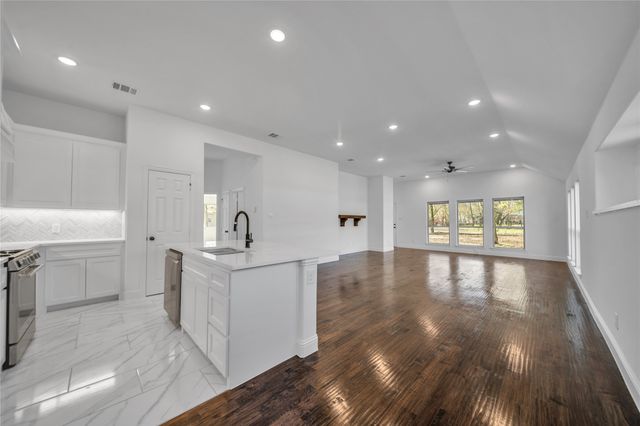 817 N Virginia Street, Terrell, TX 75160