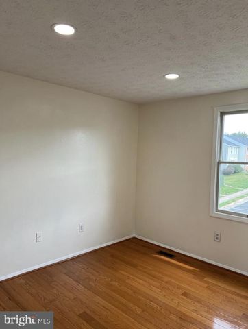 3737 KEEFER CT, Fairfax, VA 22033