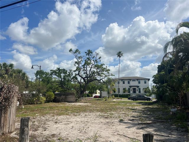 404 E DAVIS BOULEVARD, Tampa, FL 33606