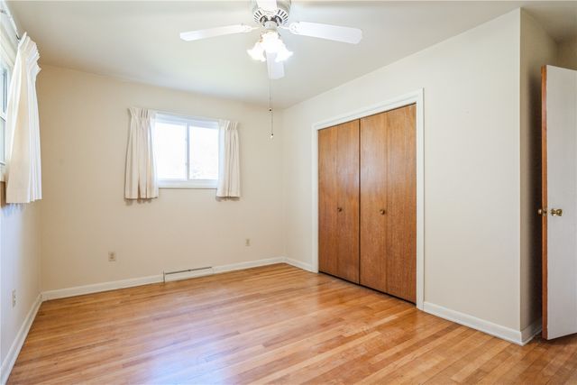 3600 Midway Drive SW, Cedar Rapids, IA 52405